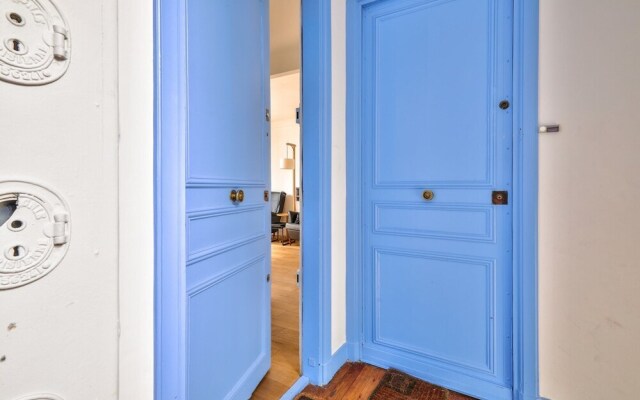 Very Nice and Charming 2 Room Apartment in Paris