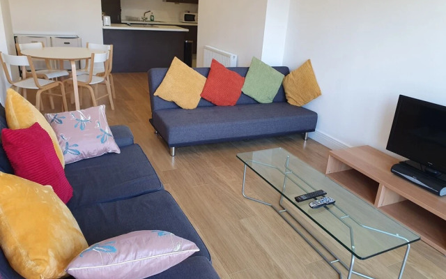 AMAZING 2 BEDS 2 BATHS 10min LDN BRIDGE