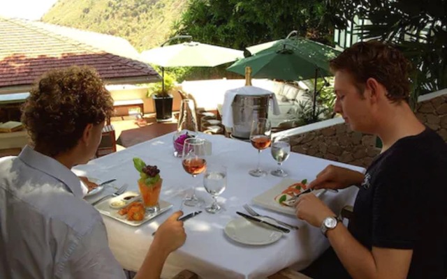 Queen's Garden Resort & Spa