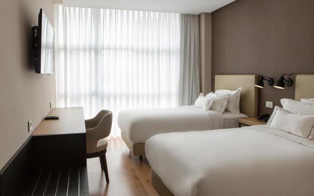 Palmaroga Hotel Asuncion, Tapestry Collection by Hilton