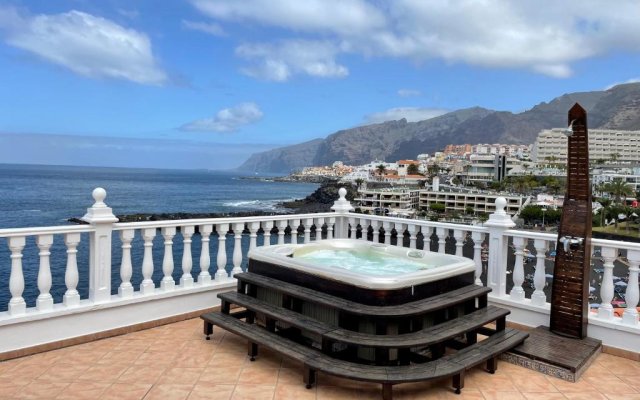 Luxury Villa Los Gigantes