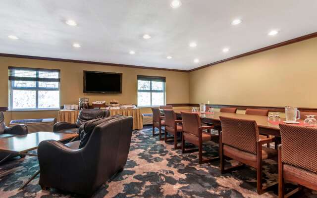 Clarion Hotel & Conference Centre Abbotsford