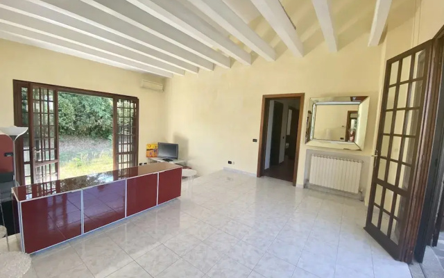 Beautiful Villa With Large Outdoor in Isola Albarella