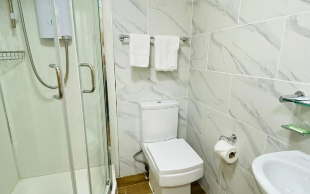 PremierLux Serviced Apartments
