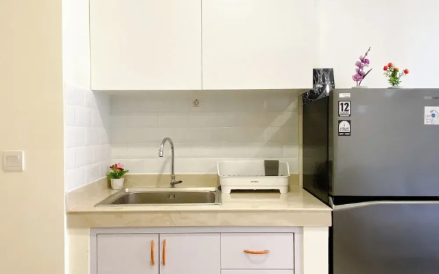 Comfortable And Cozy 2Br Meikarta Apartment