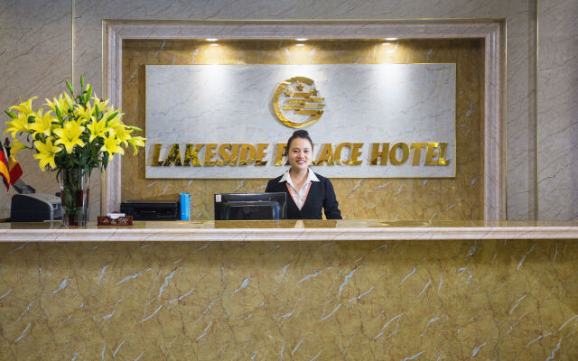 Lakeside Palace Hotel
