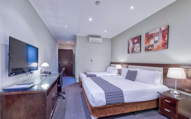 Best Western Airport Motel and Convention Centre