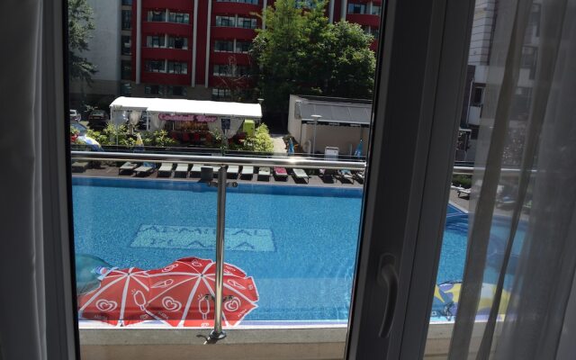 Apartments in Admiral Plaza Aparthotel