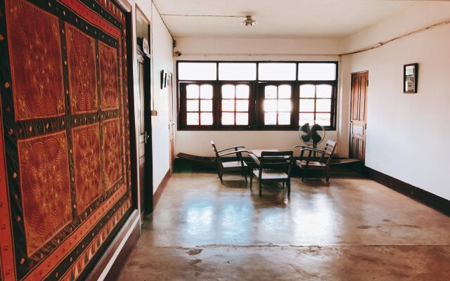 Thakhek Travel Lodge
