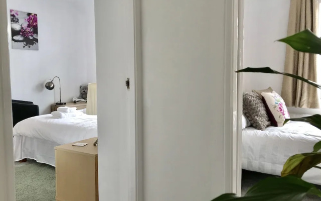 The Woodfarm Lodge - 3 Bedroom House