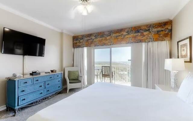 Tops'l 1008a Chalet by RedAwning