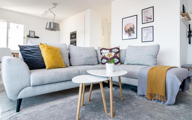 LJ- Modern flat with spectacular views in mountain