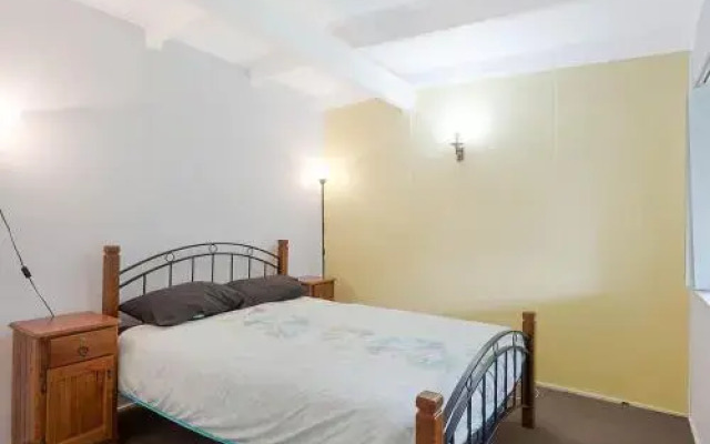 Pet-friendly Beach House @ Kianga