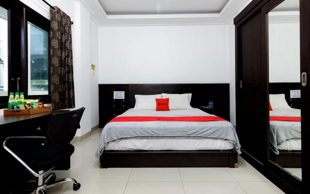 RedDoorz Premium @ Ampera Raya 2 – Guest Rooms – Jakarta