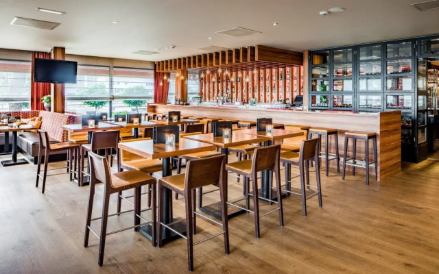 Holiday Inn Eindhoven Centre by IHG