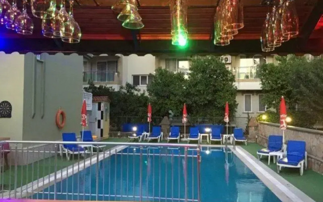 Club Ege Antique