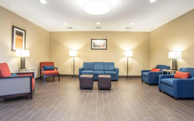 Country Inn & Suites