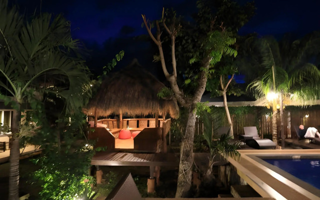 Palms Cove Resort