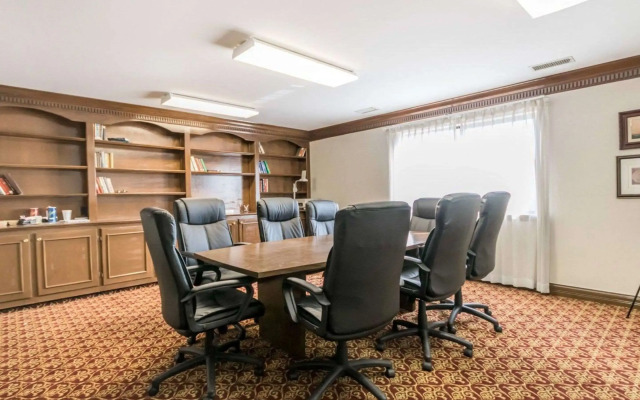 Quality Inn & Suites University/Airport