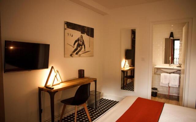 Hotel Mir
