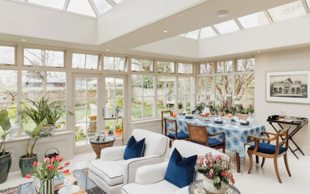 Private and Prestigious Luxury Home