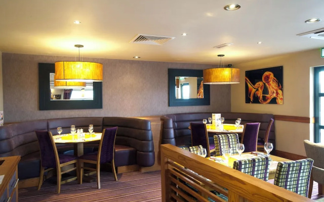 Premier Inn Glasgow Newton Mearns - M77 J4