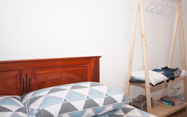 The Prince of Whales Hostel & Bar – Guest Rooms – Ho Chi Minh City