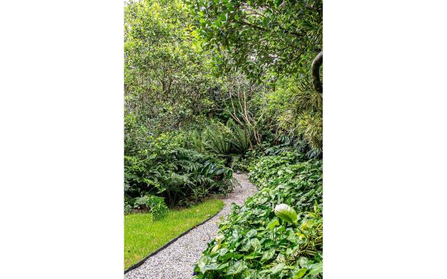 Ateliê aconchegante em meio à natureza ATL018