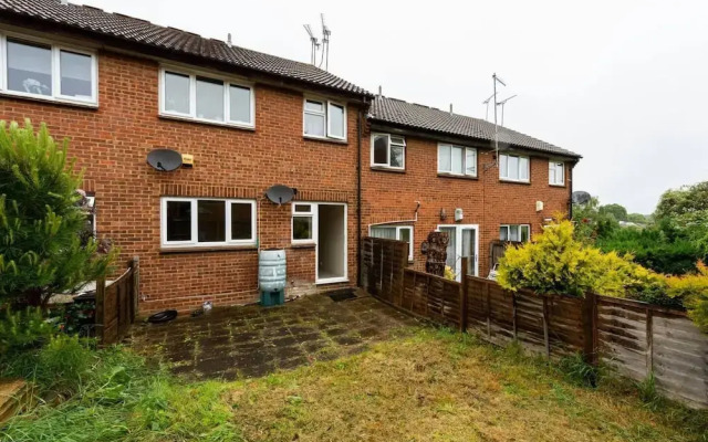 Charming 1-bed Apartment in Luton