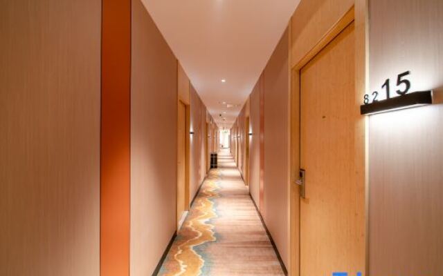 Yunjian Hotel (West Changjiang Road)