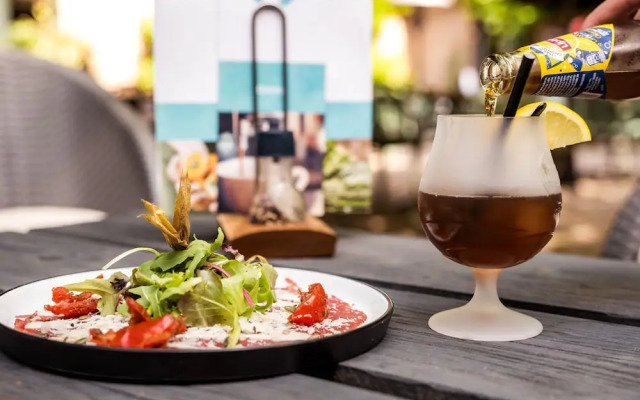 Chalet Near Trails & Town