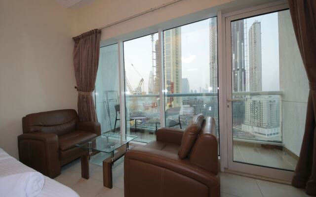 Beautiful Studio Walking Distance to Dubai Mall
