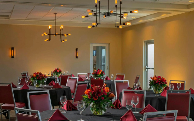 Four Points By Sheraton Midland