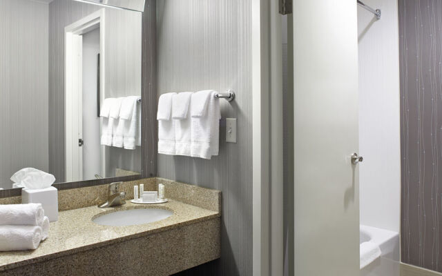 Courtyard State College