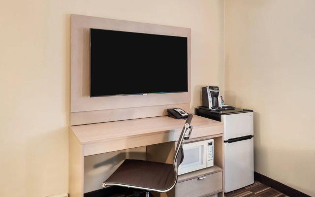 Days Inn by Wyndham Nanaimo