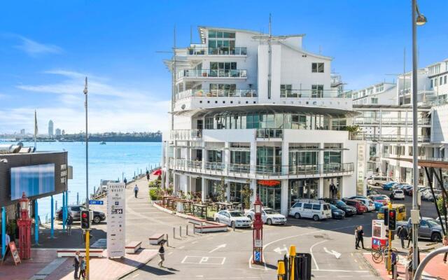 Princes Wharf - Charming 1BR Apartment