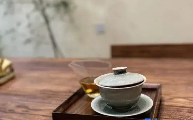 Xingge sitting Moon Inn