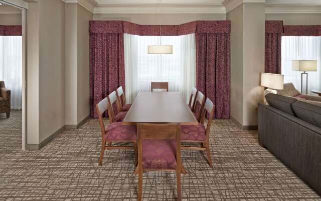 DoubleTree by Hilton Hotel West Edmonton
