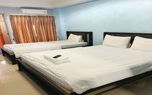 OYO 75506 Ratchapruek Apartment Suphanburi