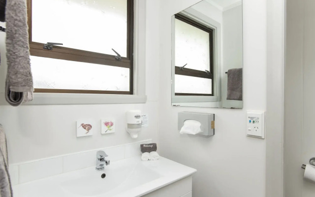 Waikanae Beach Motel