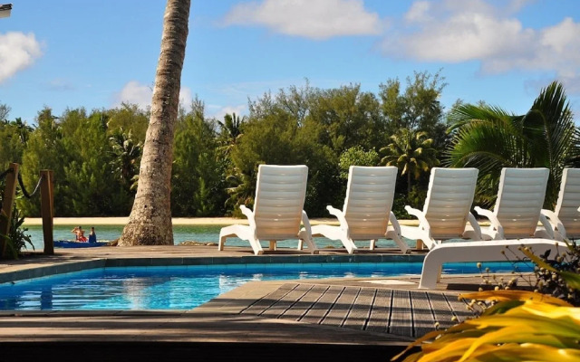 Manea Beach Villas
