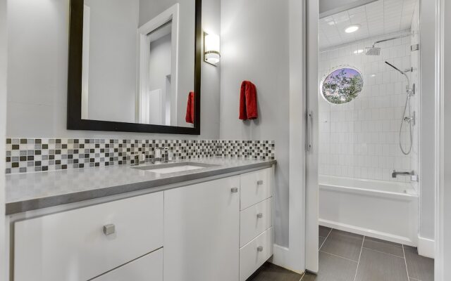 510 Austin - 5 Br Home