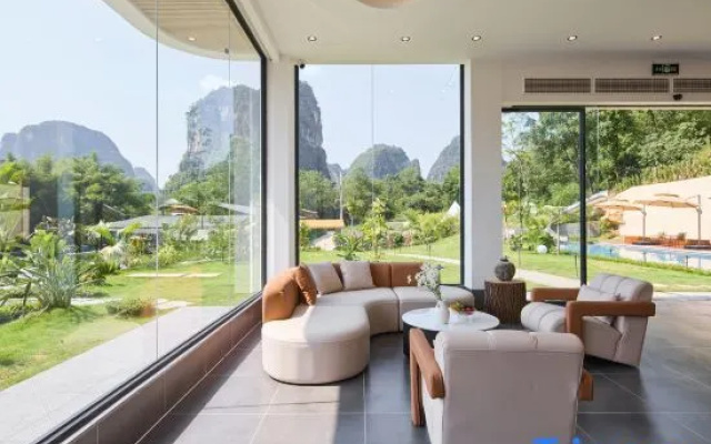 Cloudy deep Hotel – Outside – Guilin