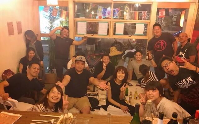 Mad Cat Hostel Osaka & Bar