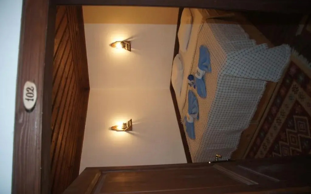 Sari Konak Otel