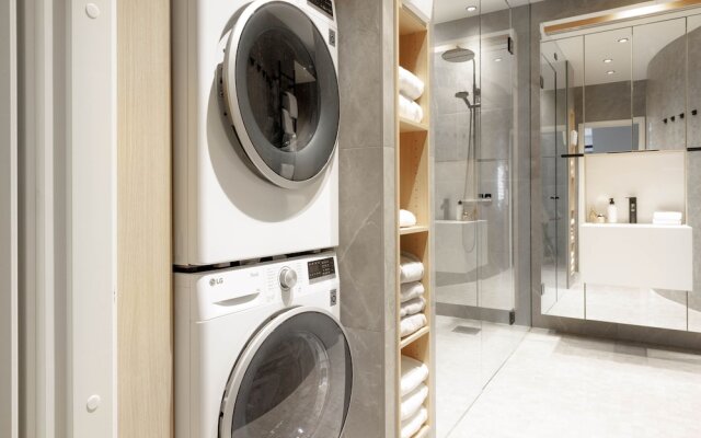 Spacious 2BR apartment on Bulevardi