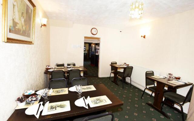 The Black Swan Inn B & B