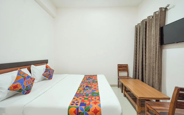 Fabhotel Urban Villa