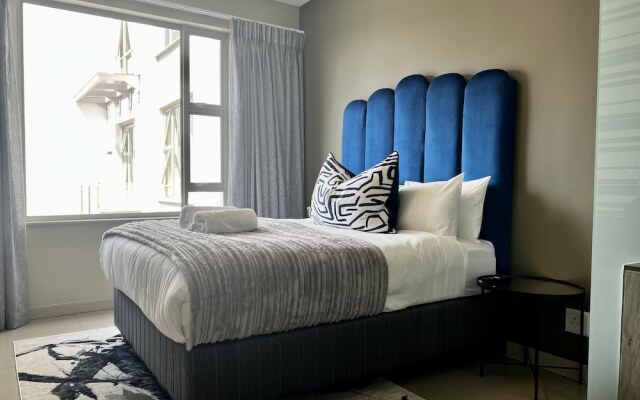 The Tyrwhitt Unit 1112