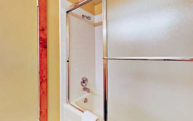 Lowell Unit #221 - Studio Br Condo